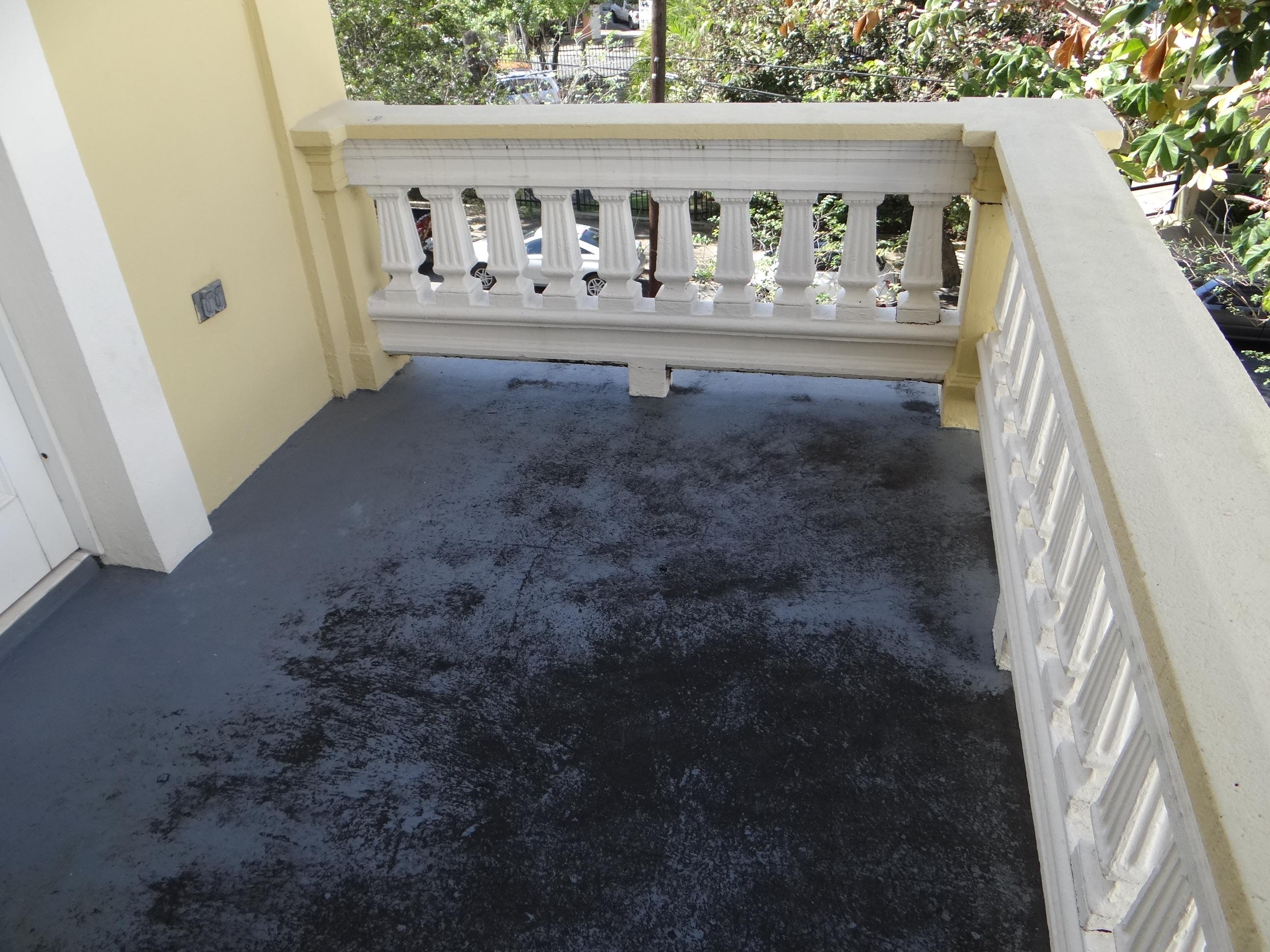 Casa La Giralda - Avenida Miramar, esquina calle Marti 651 - San Juan (Miramar) - 2014 00054